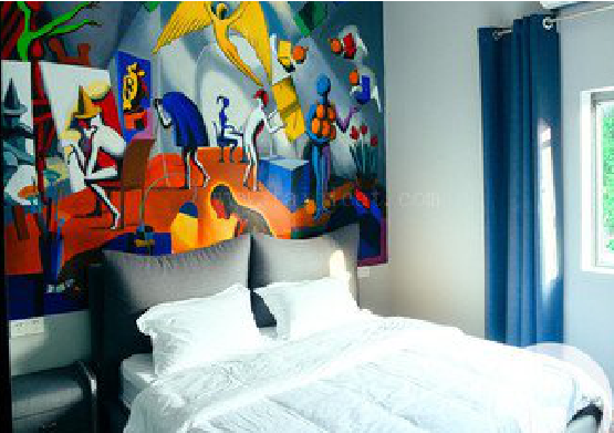 凤庆对于酒店的墙体彩绘而言更注重哪些方面？